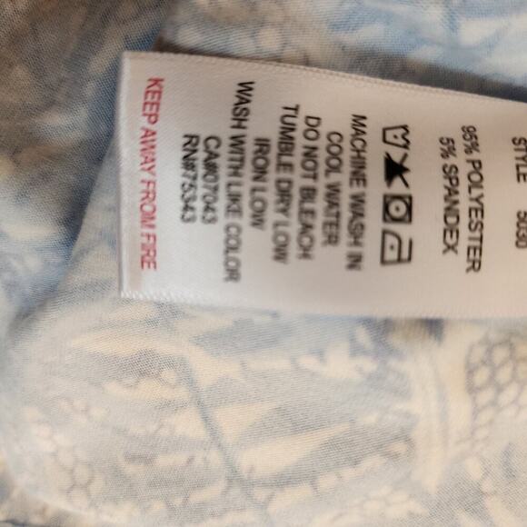 TAHARI SUPER SOFT SHORT PAJAMA SET SIZE MED - Picture 7 of 7